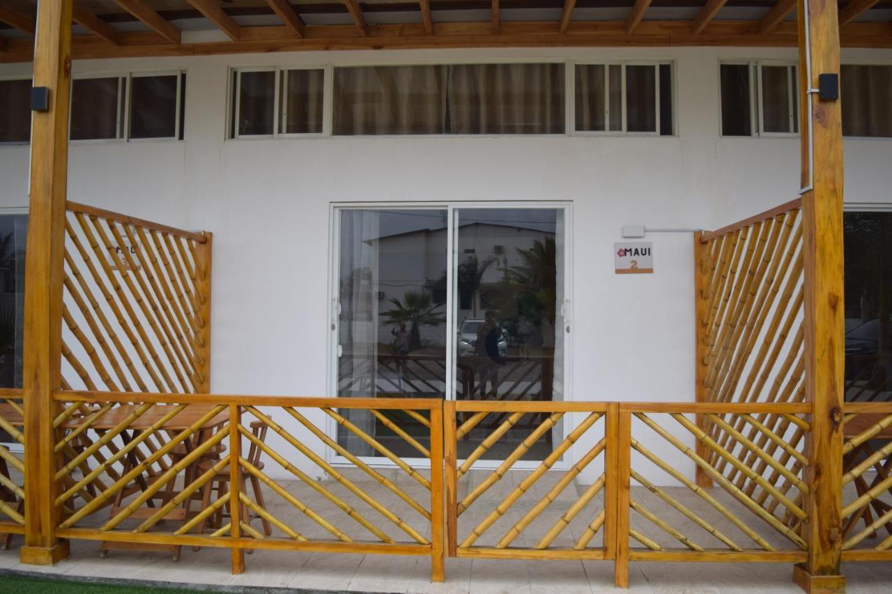 Ohana Beach Hotel Playas Bagian luar foto