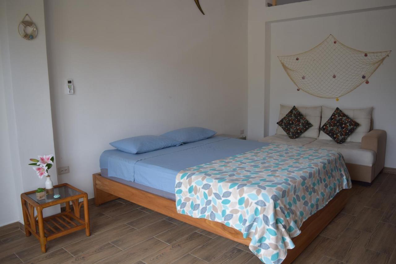 Ohana Beach Hotel Playas Bagian luar foto