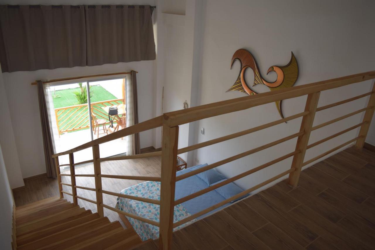 Ohana Beach Hotel Playas Bagian luar foto