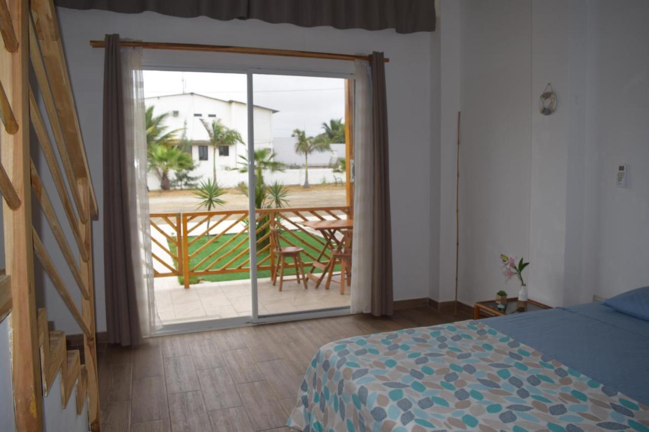 Ohana Beach Hotel Playas Bagian luar foto