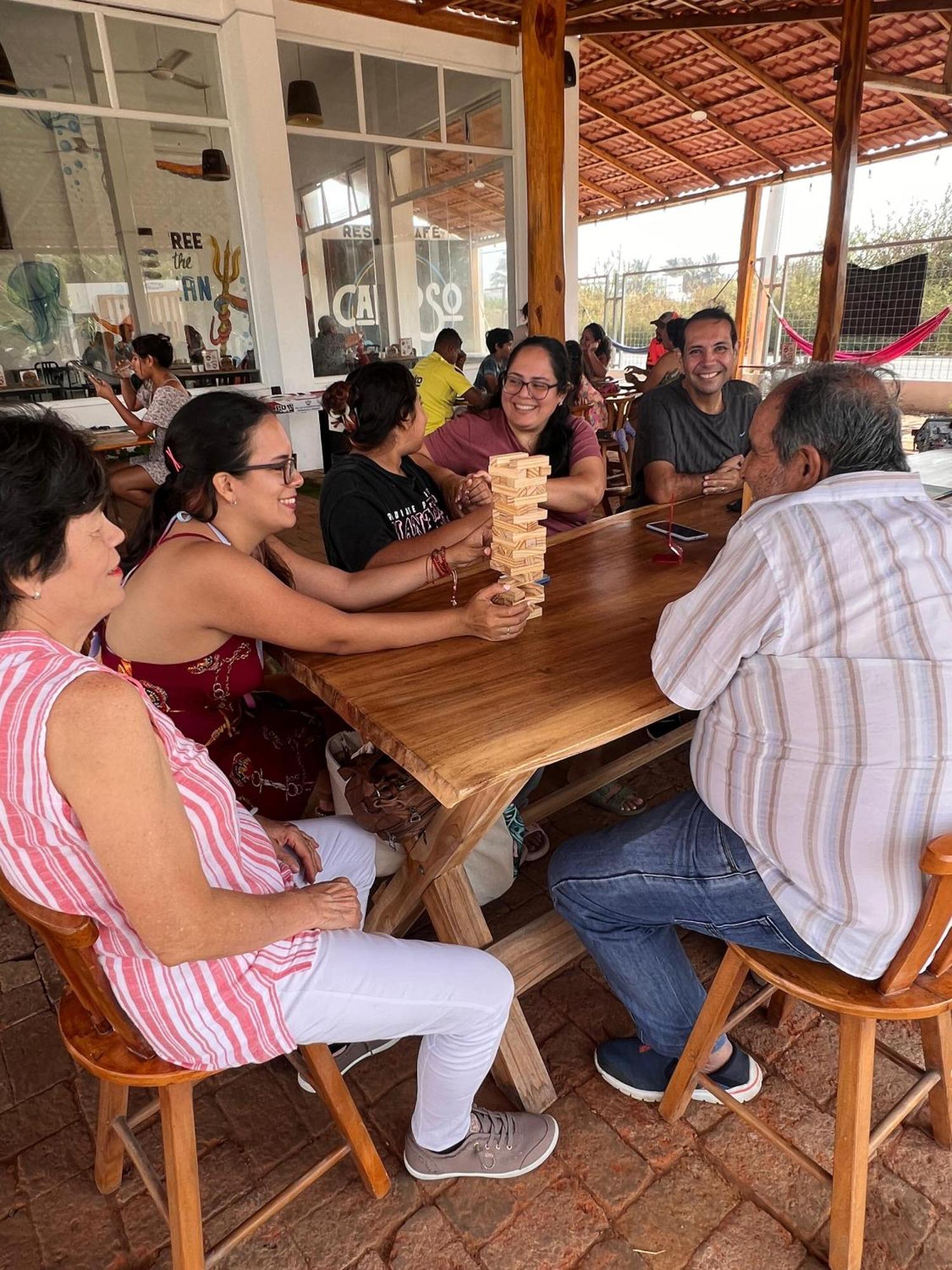 Ohana Beach Hotel Playas Bagian luar foto